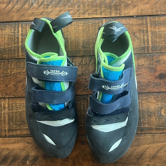 evolv Other - Men’s Evolv climbing shoes